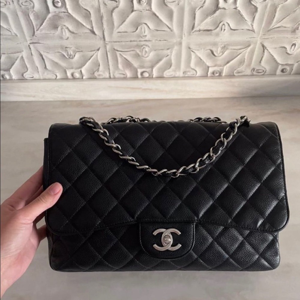 CHANEL Jumbo Single Flap bag